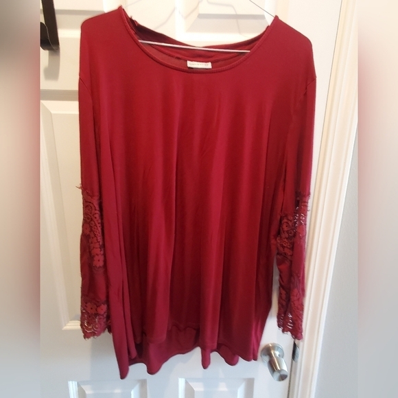 CATHERINE'S  SZ3x  26/28w. Burgundy  lace bell sleeves. - Picture 1 of 8